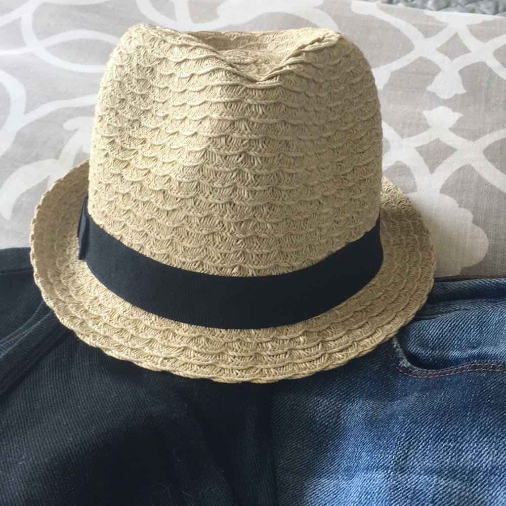 Tan fedora hat with black band